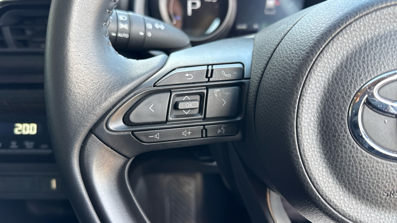 Toyota Yaris Cross 1.5 Hybrid Icon 5dr CVT Hybrid Estate